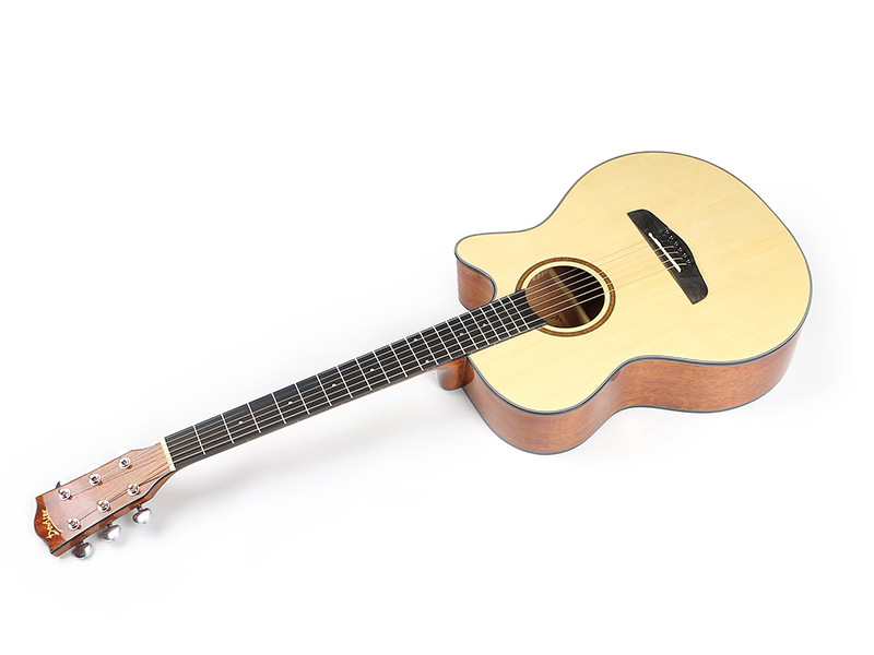 Laminate vs. Solid Wood Acoustic Guitars - Which Should You Choose? 